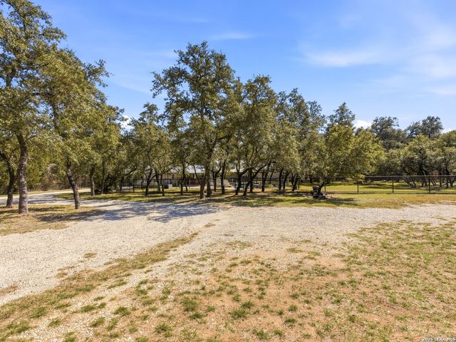 9035 Fair Oaks Parkway, Boerne, TX 78015