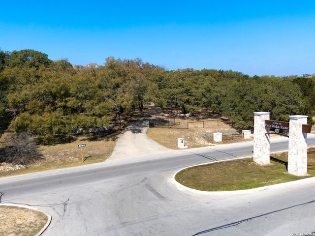 9035 Fair Oaks Parkway, Boerne, TX 78015