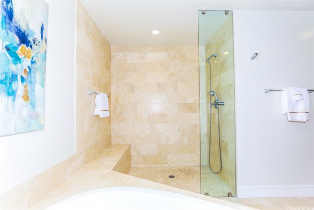 1288 Ala Moana Boulevard 8A, Honolulu, HI 96814