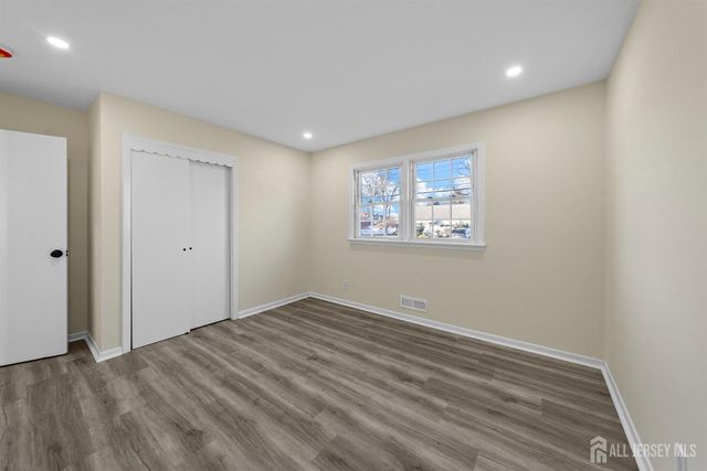 2512 Maple Avenue, South Plainfield, NJ 07080