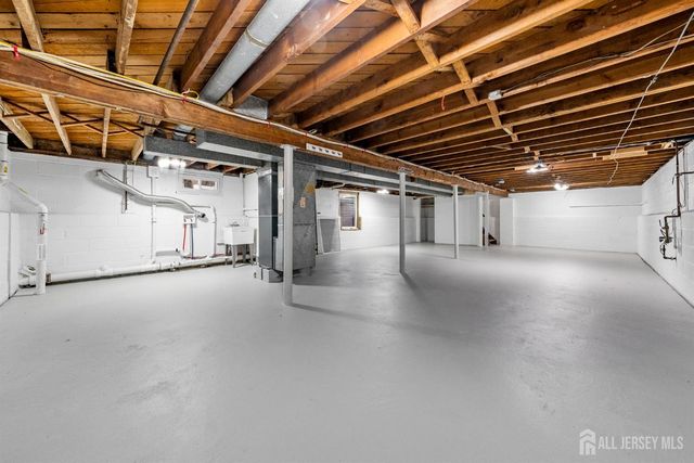 2512 Maple Avenue, South Plainfield, NJ 07080