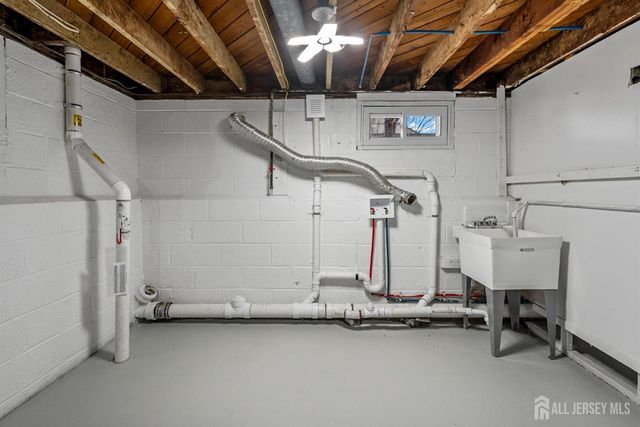 2512 Maple Avenue, South Plainfield, NJ 07080