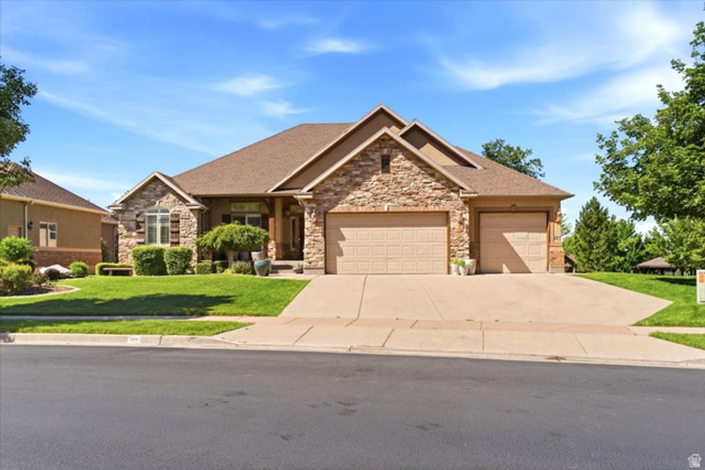 Image 1 of property listing at 513 N PEACEFIELD DR, Layton, UT 84040