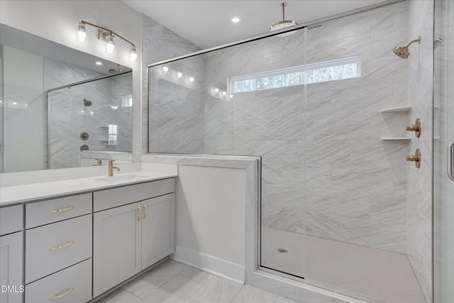 2042 Florine Drive, Apex, NC 27502