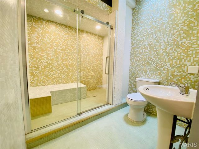 3323 Cherokee Street, St Louis, MO 63118