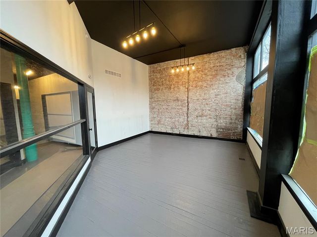 3323 Cherokee Street, St Louis, MO 63118