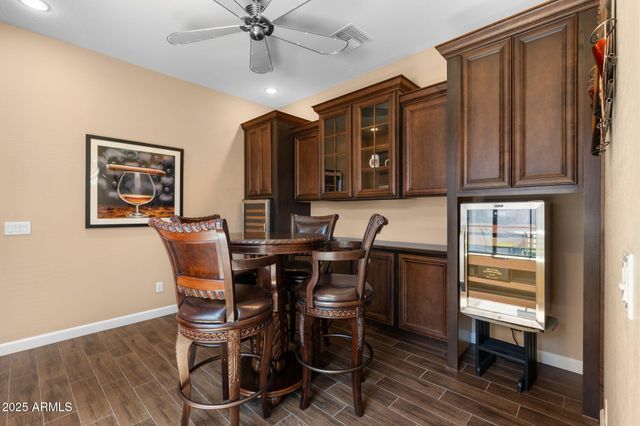 2304 N STEELE Circle, Mesa, AZ 85207