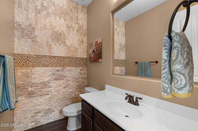 2304 N STEELE Circle, Mesa, AZ 85207