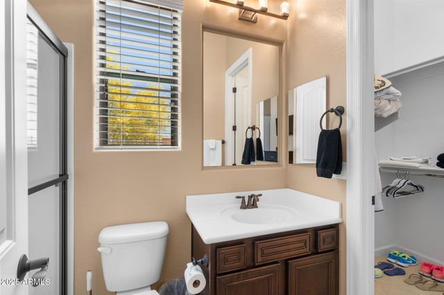 2304 N STEELE Circle, Mesa, AZ 85207