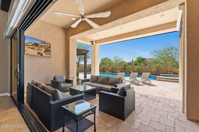 2304 N STEELE Circle, Mesa, AZ 85207