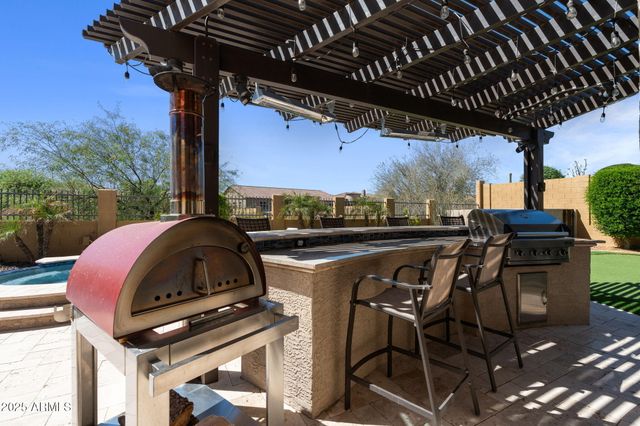 2304 N STEELE Circle, Mesa, AZ 85207