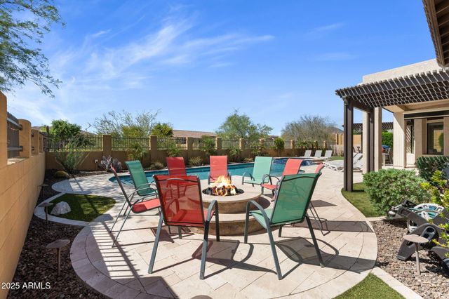 2304 N STEELE Circle, Mesa, AZ 85207