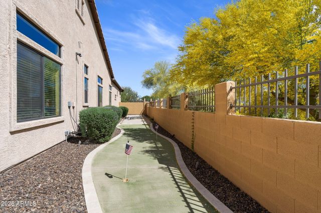 2304 N STEELE Circle, Mesa, AZ 85207