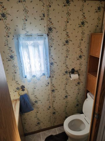 123 Sherwood Drive, Tilton, NH 03276