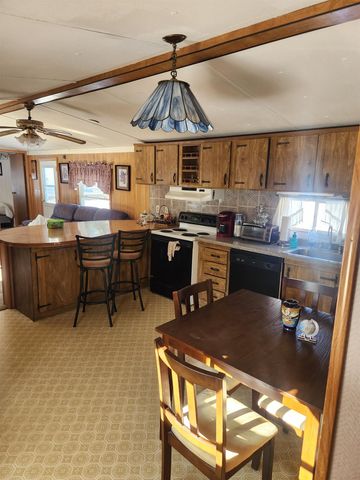 123 Sherwood Drive, Tilton, NH 03276