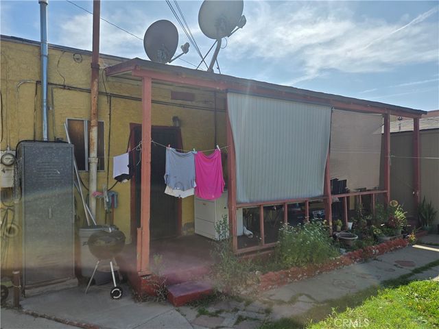 156 N Hicks, Los Angeles, CA 90063
