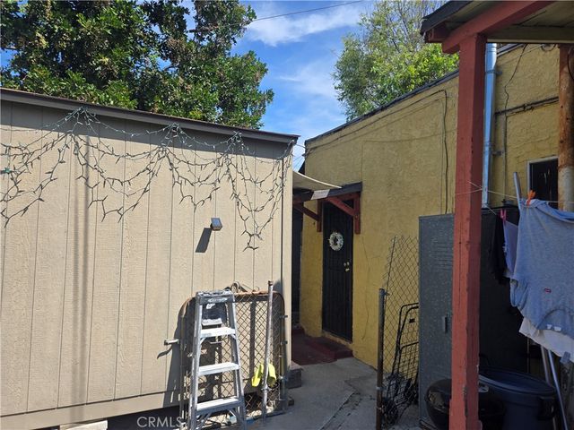 156 N Hicks, Los Angeles, CA 90063
