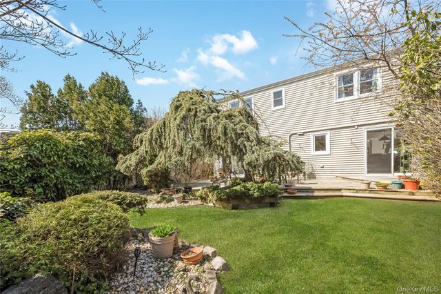 3017 Roxbury Road, Oceanside, NY 11572