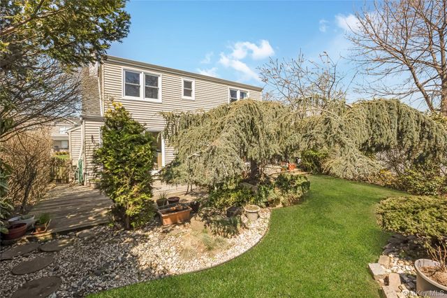 3017 Roxbury Road, Oceanside, NY 11572