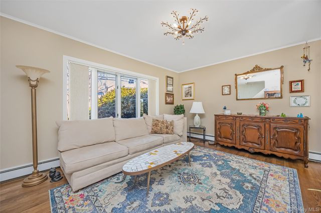 3017 Roxbury Road, Oceanside, NY 11572