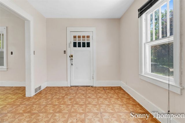 53 Baylis Street, Grand Rapids, MI 49507