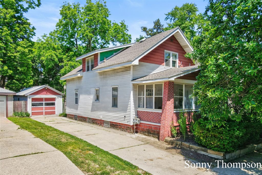 53 Baylis Street, Grand Rapids, MI 49507