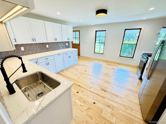 180 Henderson Road, Hankins, NY 12741