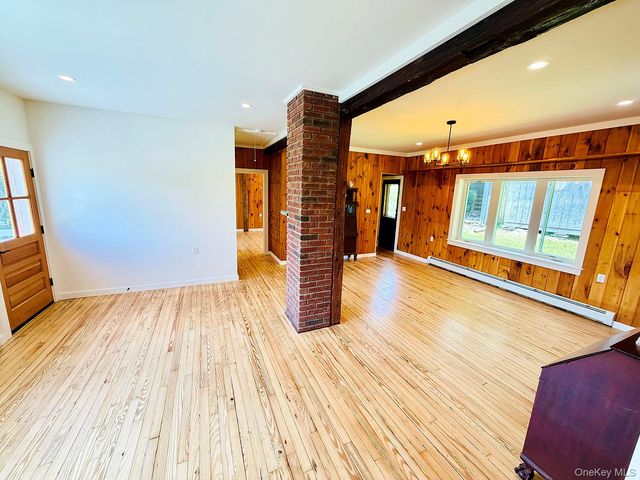 180 Henderson Road, Hankins, NY 12741