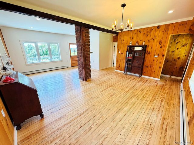 180 Henderson Road, Hankins, NY 12741