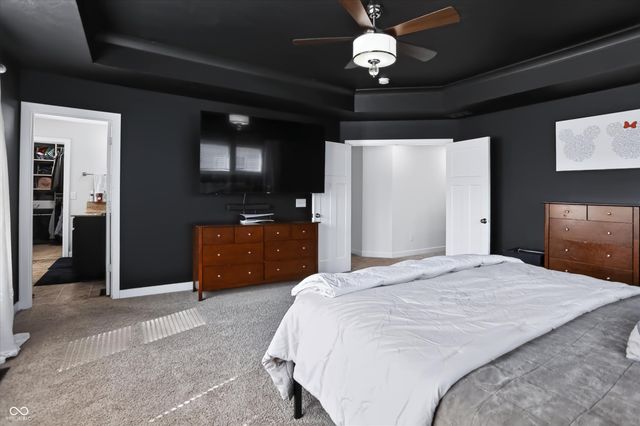 7808 Hedgehop Drive, Zionsville, IN 46077