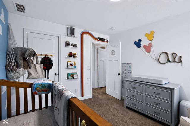 7808 Hedgehop Drive, Zionsville, IN 46077