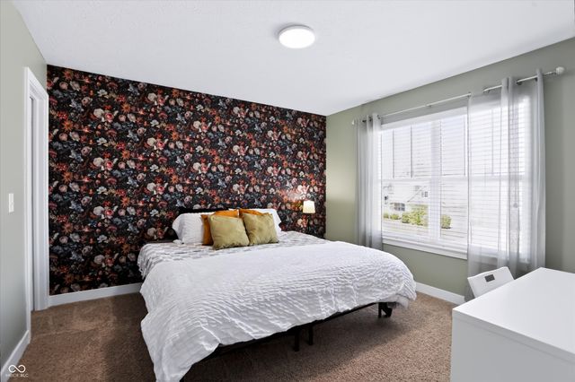 7808 Hedgehop Drive, Zionsville, IN 46077