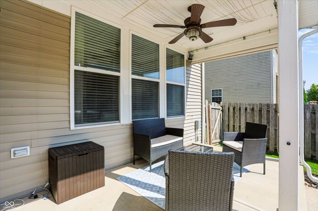 7808 Hedgehop Drive, Zionsville, IN 46077