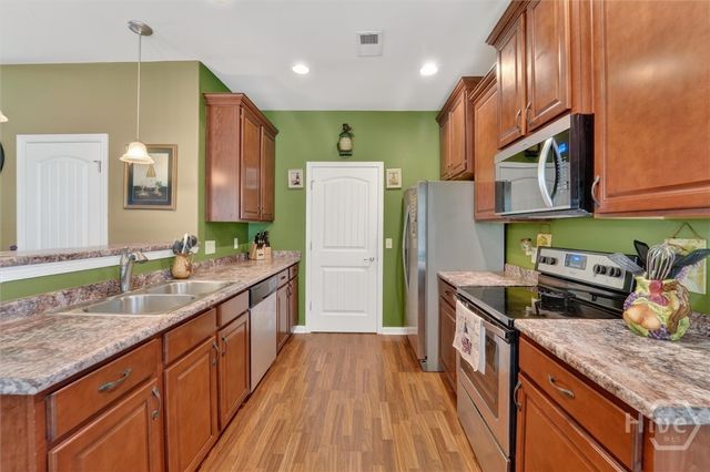 282 Willow Point Circle, Savannah, GA 31407