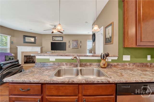 282 Willow Point Circle, Savannah, GA 31407