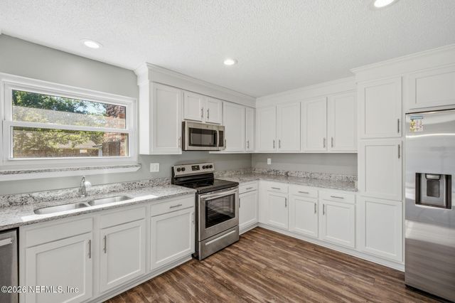 437 HAWAIIAN Terrace, Jacksonville, FL 32216