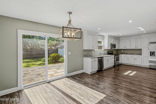 437 HAWAIIAN Terrace, Jacksonville, FL 32216