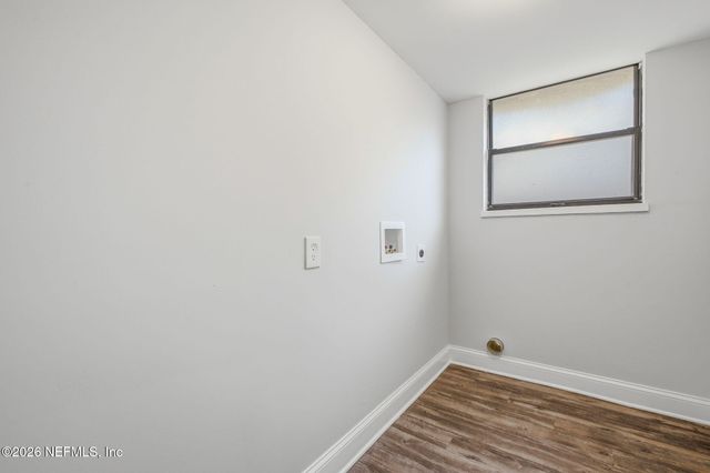 437 HAWAIIAN Terrace, Jacksonville, FL 32216
