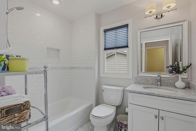 14404 BUTTERNUT CT, Rockville, MD 20853