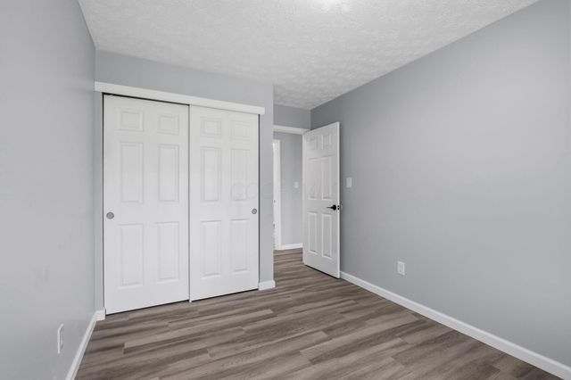 6060 Tiverton Square W, Columbus, OH 43229