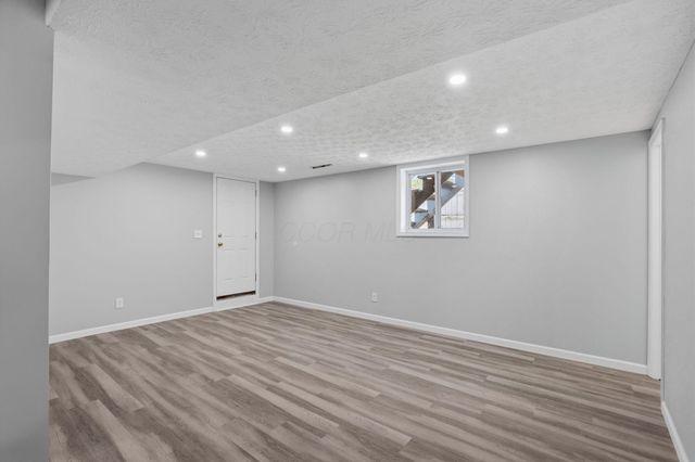 6060 Tiverton Square W, Columbus, OH 43229