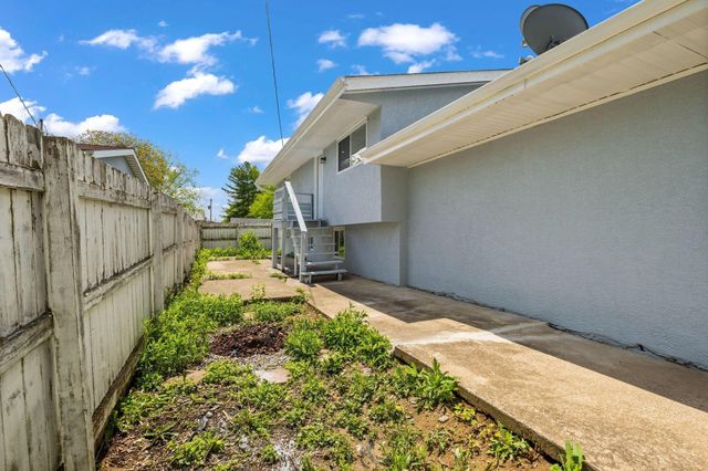 6060 Tiverton Square W, Columbus, OH 43229