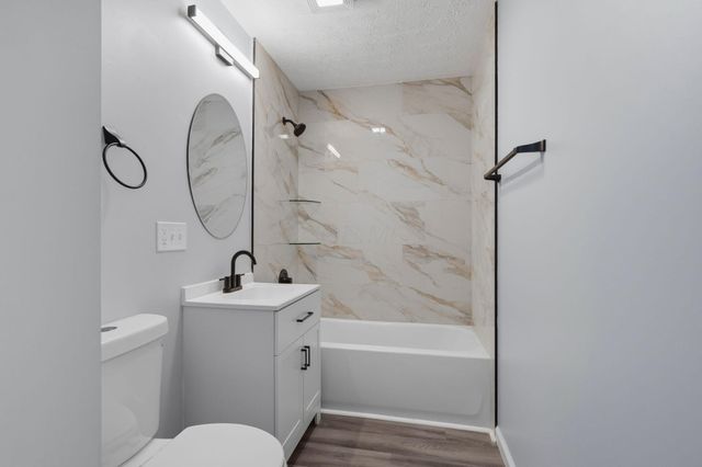 6060 Tiverton Square W, Columbus, OH 43229
