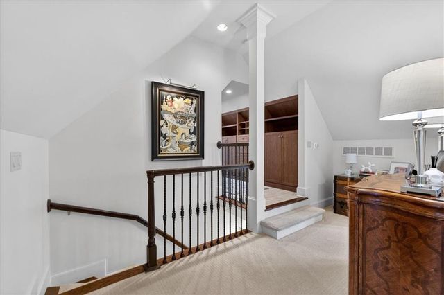 221 W 53rd Terrace, Kansas City, MO 64112