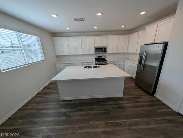 2932 Moulin Heights Street, Las Vegas, NV 89156