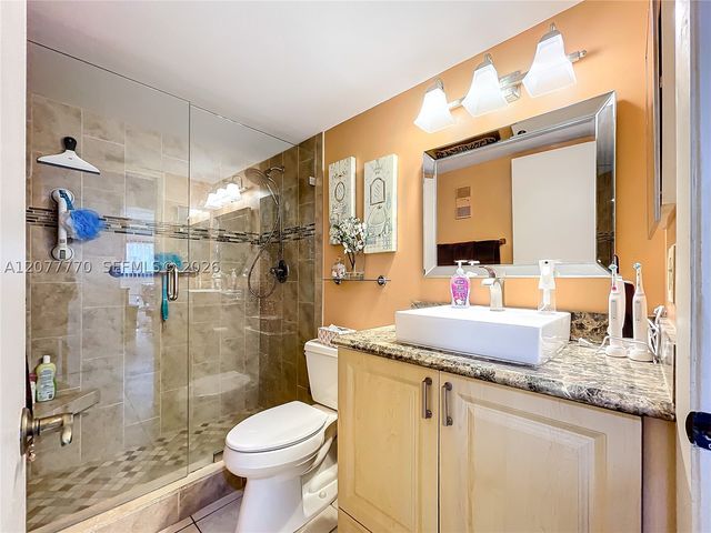 15451 Pembridge Dr 214, Delray Beach, FL 33484