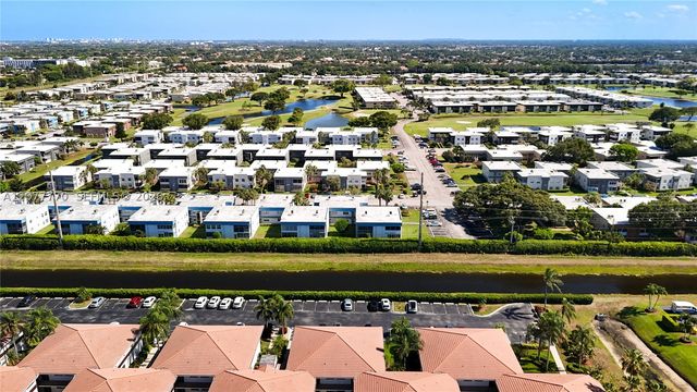 15451 Pembridge Dr 214, Delray Beach, FL 33484