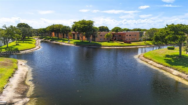 15451 Pembridge Dr 214, Delray Beach, FL 33484