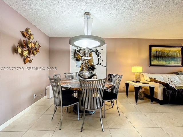 15451 Pembridge Dr 214, Delray Beach, FL 33484