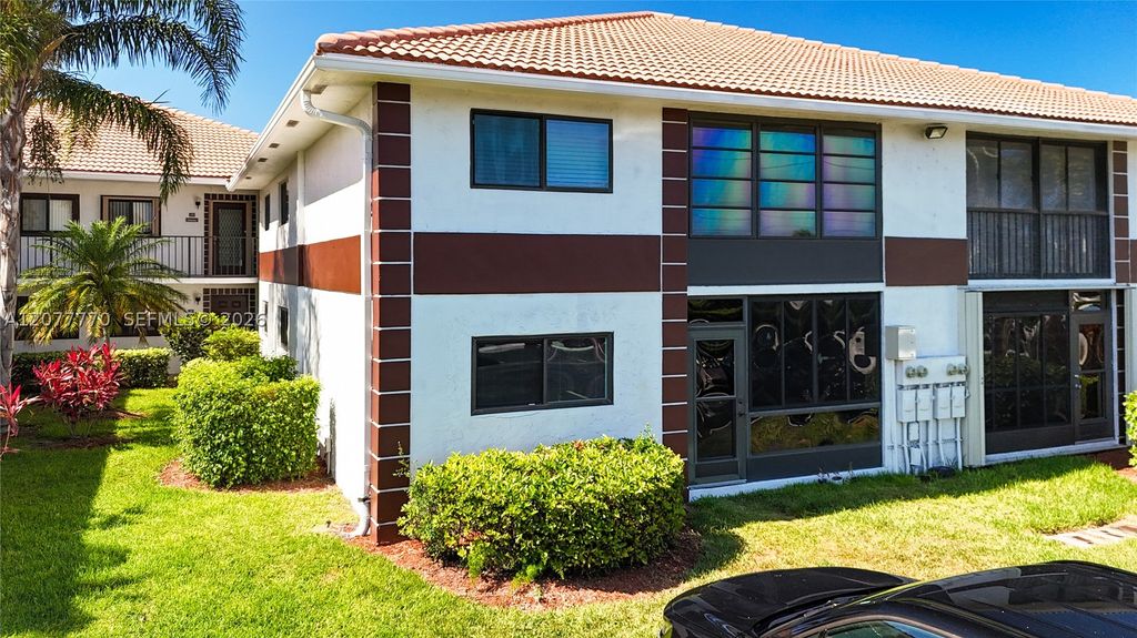 15451 Pembridge Dr 214, Delray Beach, FL 33484